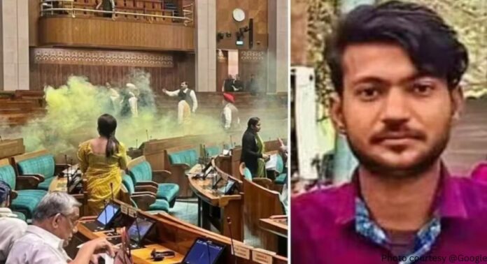 Parliament Security: संसदेत घुसखोरी करणाऱ्या सागर शर्माचा कुटुंबियाशी संवाद, व्हिडियो कॉलवर काय बोलला? वाचा सविस्तर...