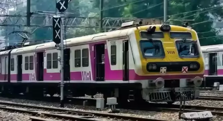 Mumbai Local: ठाण्याहून पहिली लोकल सीएसएमटीकडे रवाना, मध्य रेल्वेची वाहतूक सुरळीत