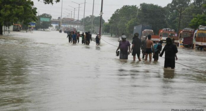 Tamil Nadu Rains: तामिळनाडूमध्ये 'रेड अलर्ट'; सुरक्षा दलाच्या मदतीने मोठ्या प्रमाणात बचाव कार्य सुरू