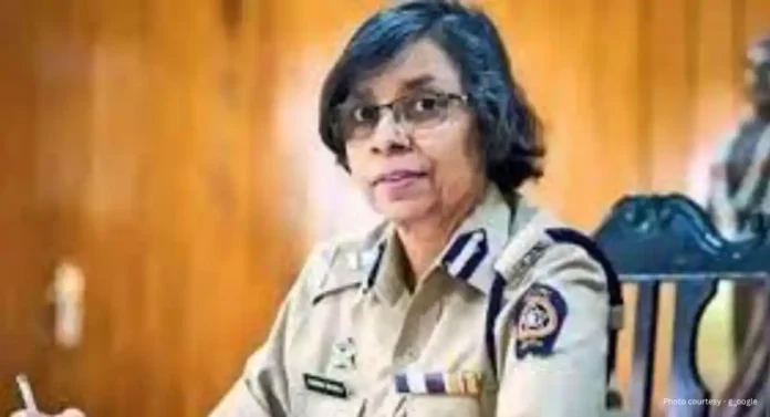 Director General of Police Rashmi Shukla: पोलीस महासंचालक रश्मी शुक्ला यांनी पत्रातून व्यक्त केले मनोगत, जनतेला उद्देशून म्हणाल्या...