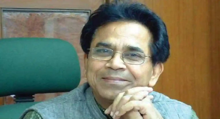 रसिकांना ’वाह वाह!!’ म्हणायला लावणारे कवी Ashok Chakradhar