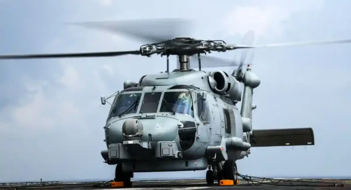 Marine Version of Blackhawk Helicopter : एमएच 60 आर 'सीहॉक्स' हेलिकॉप्टर्स, भारतीय नौदलात आयएनएएस 334 पथक म्हणून दाखल होणार