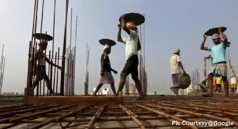 Construction Workers : शासनाच्या विविध कल्याणकारी योजनांच्या लाभापासून बांधकाम कामगार अनभिज्ञ