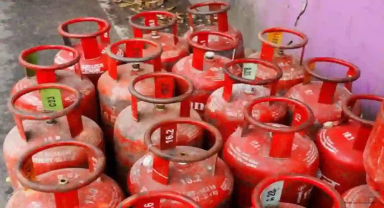 LPG Cylinder: निवडणुकीच्या पार्श्वभूमीवर ग्राहकांना दिलासा, LPG सिलिंडर ३२ रुपयांनी स्वस्त