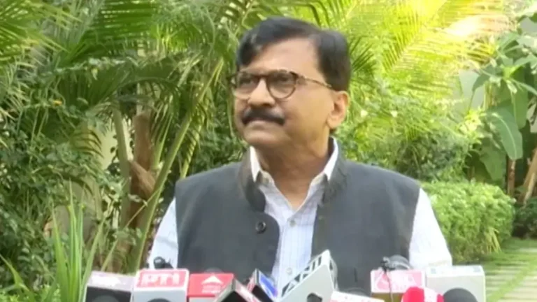 Sanjay raut: महाराष्ट्रात महाविकास आघाडीला धक्का बसणार नाही; राऊतांचं भाकित