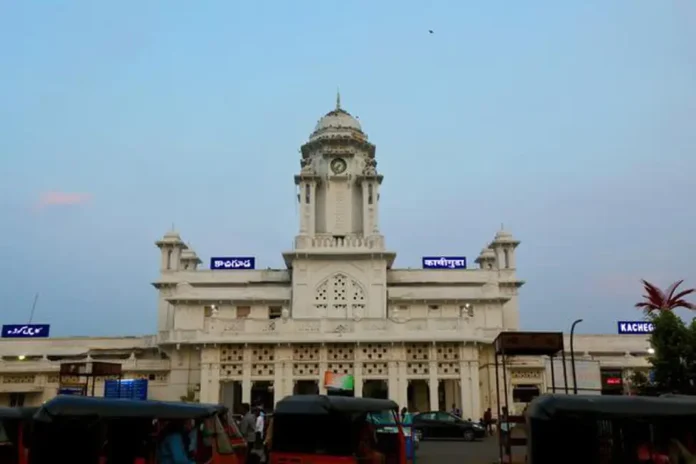 kachiguda railway station: उन्हाळ्याच्या सुट्टीत हैदराबादला जाताय? तर 'इथे' नक्कीच भेट द्या