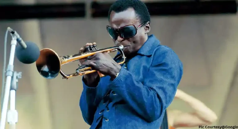 जॅझ संगीताचा बादशाह : Miles Davis