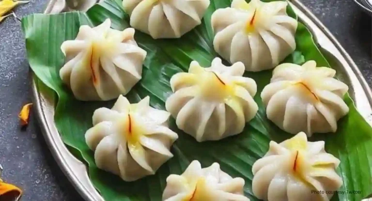 Modak Recipe: नवशिक्यांसाठी ‘उकडीचे मोदक’ तयार करण्याची सोपी पद्धत कोणती?