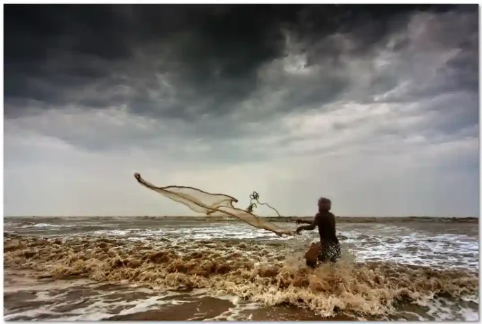 Monsoon Fishing: दोन महिने मासेमारीस मनाई, नौकांना समुद्रात जाण्यास बंदी!