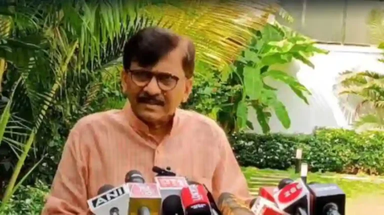 Sanjay Raut: आघाडीमध्ये पुन्हा बिघाडी! “भान ठेवून बोलावं…”, ठाकरे संजय राऊतांवर संतापले