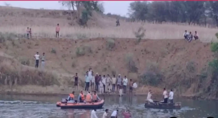 MP Boat Capsized: सीप नदीमध्ये बोट उलटून एकाच कुटुंबातील ७ जण ठार, कसा झाला अपघात? वाचा सविस्तर