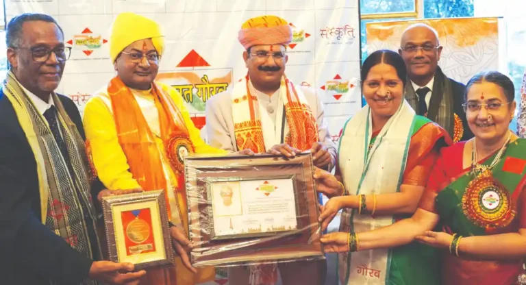 Sanatan Sanstha : फ्रान्सच्या सीनेटमध्ये ‘भारत गौरव पुरस्कार’ देऊन सनातन संस्थेचे संस्थापक सच्चिदानंद परब्रह्म डॉ. जयंत आठवले यांचा सन्मान !