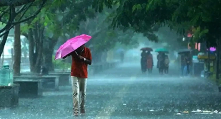 Maharashtra Monsoon : पुढील चार दिवस मुंबईसह किनारपट्टीवर मध्यम ते जोरदार पाऊस पडणार