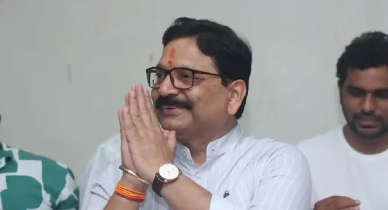 Ravindra Waikar यांना शपथ देऊ नये; Lok Sabha Secretary यांना उमेदवाराने पाठवली नोटीस