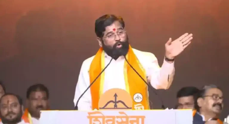 गणेशोत्सवापूर्वी रस्त्यांवरील खड्डे तातडीने बुजवा; CM Eknath Shinde यांचे निर्देश