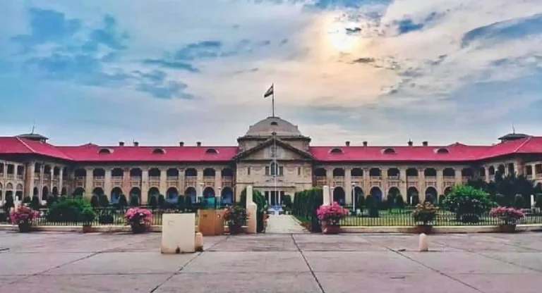 धर्मांतरामुळे हिंदू अल्पसंख्यांक होतील; Allahabad High Court ने व्यक्त केली चिंता