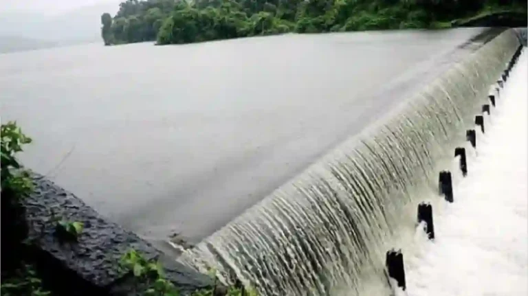 Mumbai Dam Water : मुंबईकरांना दिलासा! मुसळधार पावसाने धरणातील पाणीसाठा वाढला