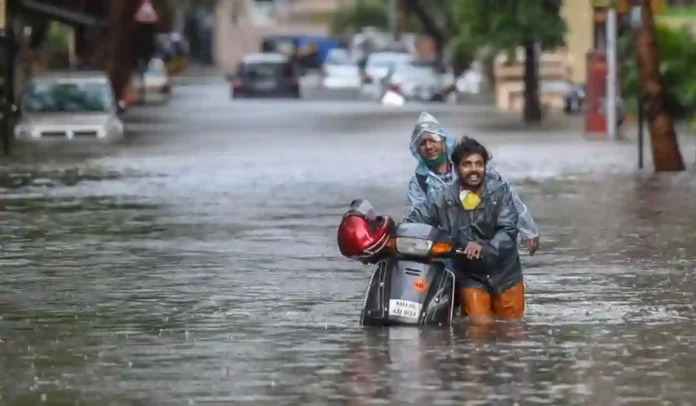 आता मुंबईतील पूरस्थिती समजणार एका क्लिकवर; 'Mumbai Flood App'चा कसा होणार फायदा?