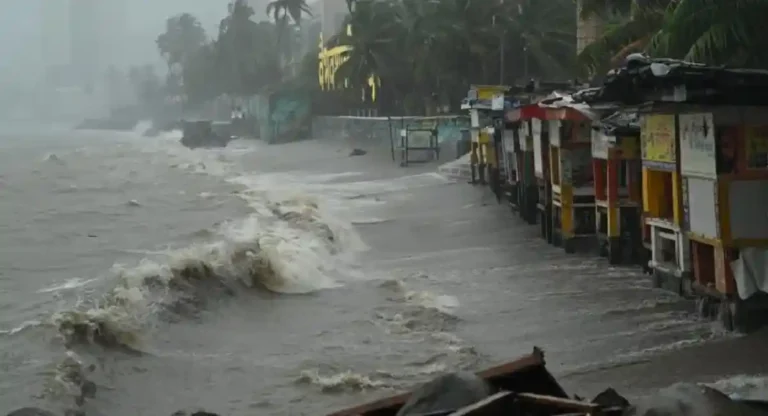 Mumbai Heavy Rain : मुंबईत पावसाची जोरदार बॅटिंग; सखल भाग पाण्याखाली; नागरिकांना सतर्कतेचा इशारा