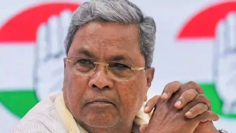 भूखंड घोटाळ्याप्रकरणी कर्नाटकचे CM Siddaramaiah यांच्याविरोधात तक्रार दाखल