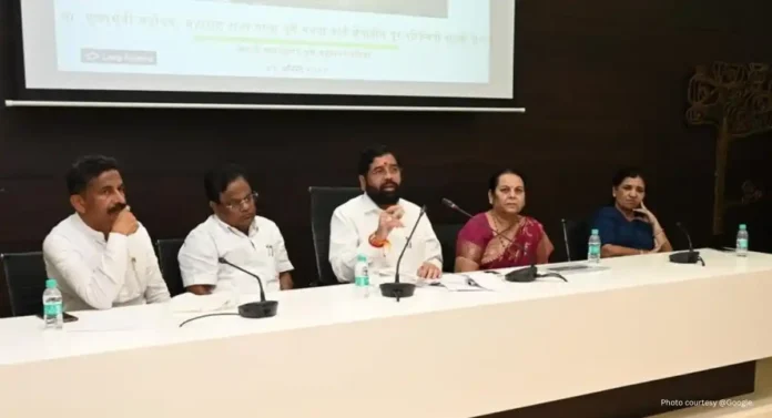 CM Eknath Shinde : पूरबाधितांच्या कायमस्वरुपी पुनर्वसनासाठी समूह विकास, झोपडपट्टी पुनर्वसन प्रकल्पांना गती द्यावी