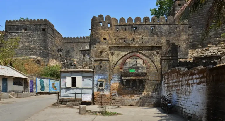 Junagadh Uparkot : जुनागढमधील उपरकोट किल्ला कुठे आहे?