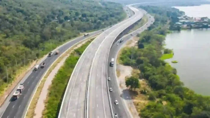 Kokan Expressway: मुंबई-गोवा प्रवास आता ६ तासांवर! काय आहे 'कोकण एक्स्प्रेस' प्रकल्प?