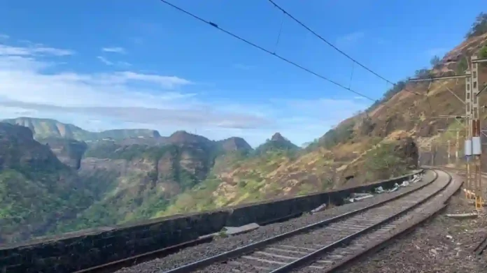 Mumbai-Pune: आता लोणावळा टाळून पुण्याला जाता येणार; रेल्वेकडून प्रस्ताव तयार