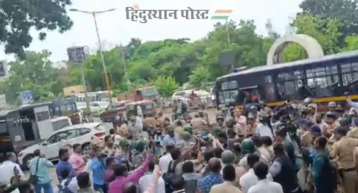 Aaditya Thackeray: भाजपा अन् ठाकरे गटाचे कार्यकर्ते आमने-सामने! रामा हॉटेलबाहेर तुफान राडा