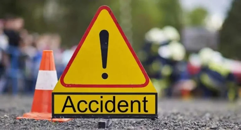 Accident : डंपरच्या धडकेत १३ वर्षीय शाळकरी विद्यार्थीनी ठार, गोरेगाव मधील दुर्देवी घटना