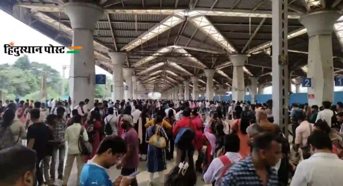 Mumbai Local Train : दर रविवारी मेगाब्लॉक घेवूनही सलग दुसऱ्या आठवड्यात हार्बर लाईन ठप्प