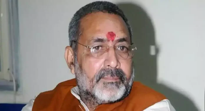 केंद्रीय मंत्री Giriraj Singh यांच्यावर हल्ला, आपचा माजी जिल्हाध्यक्ष ताब्यात