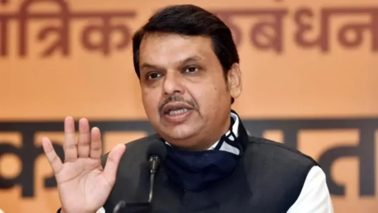 “मला कोल्डप्ले कार्यक्रमाची तिकीटं…” Devendra Fadnavis नेमकं काय म्हणाले?