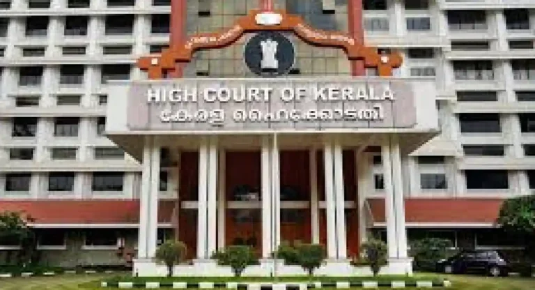 मंदिरे ही अधार्मिक चित्रपटांच्‍या चित्रीकरणाची ठिकाणे नाहीत; Kerala High Court चे निरीक्षण