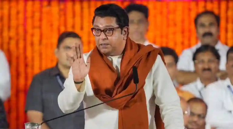 “…तर महाराष्ट्र बरबाद होणार”, Raj Thackeray यांनी कार्यकर्ता मेळाव्यात पवारांसह ठाकरेंना सुनावलं