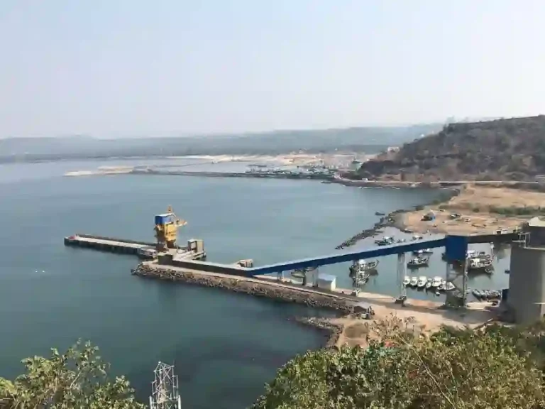 Ratnagiri: तरुणांसाठी सुवर्णसंधी! महाराष्ट्रातील दोन मोठे प्रकल्प कोकणात; रत्नागिरीत होणार २९५५० कोटींची गुंतवणुक