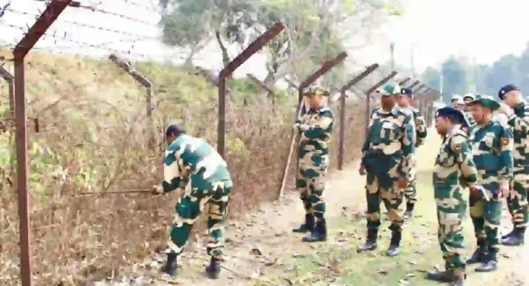 BSF ने 600हुन अधिक रोहिंग्या-बांगलादेशींना घुसखोरी करताना त्रिपुरामध्ये पकडले