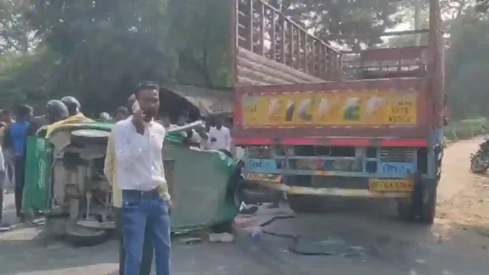 Accident News: हरदोई अपघातात रिक्षाला भरधाव ट्रकने चिरडले, १० जण ठार; मुख्यमंत्री योगी यांनी व्यक्त केला शोक