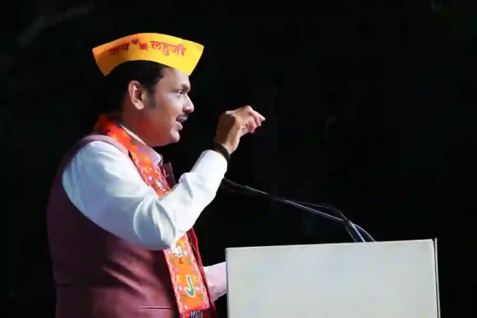 ‘मतांच्या धर्मयुद्धातून करावा लागेल वोट-जिहादाचा मुकाबला’ - Devendra Fadnavis यांचा मविआवर हल्लाबोल