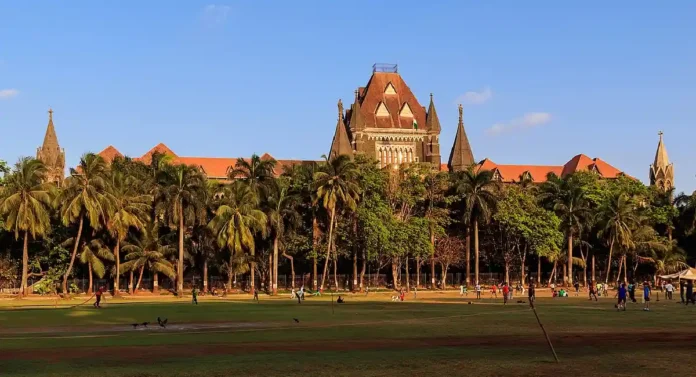 राजकीय पक्ष आमच्या आदेशाचा आदर करत नाहीत; बेकायदा होर्डिंग्जविषयी Bombay High Court ची नाराजी