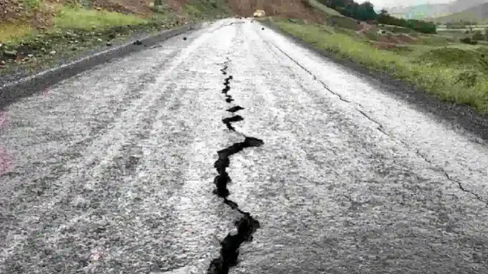 Earthquake : भूकंपाच्या धक्क्यांनी गडचिरोली हादरलं! कुठे जाणवले धक्के ?