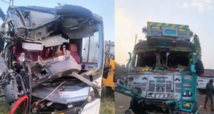 Accident News : पंढरपूरजवळ खासगी बसचा भीषण अपघात, दोन भाविक ठार