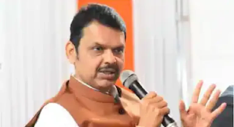 Devendra Fadnavis : मुख्यमंत्र्यांचा आक्षेपार्ह व्हिडिओ बनवल्याप्रकरणी वरळीतून एक जण ताब्यात