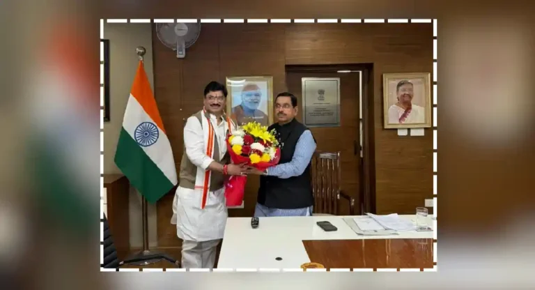 महाराष्ट्राच्या धान्य वितरणाचे लक्ष्य वाढवावे; Dhananjay Munde यांची केंद्रीय मंत्री प्रल्हाद जोशी यांच्याकडे मागणी