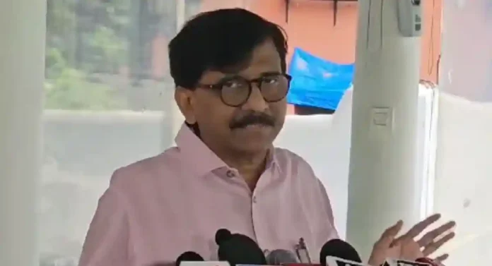 शिवसेना उबाठा नेते Sanjay Raut यांना मातोश्रीवर मारहाण झाल्याचे वृत्त सामाजिक माध्यमांवर व्हायरल