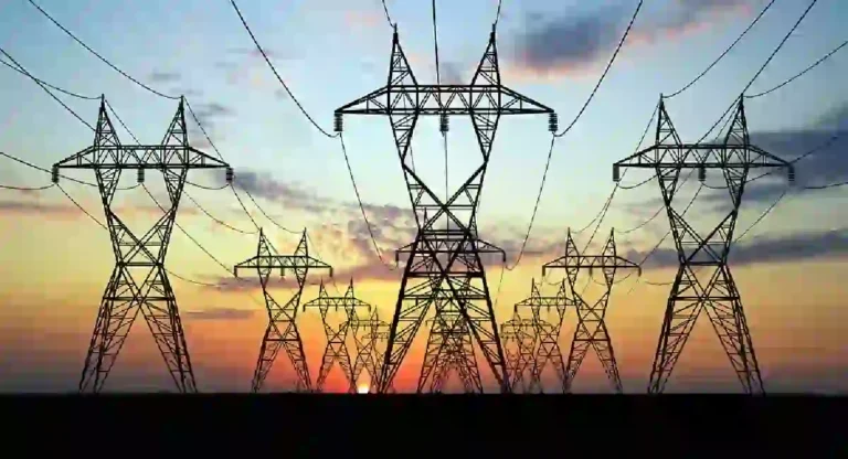 वीज महामंडळातील खासगीकरणाचा निर्णय मागे घ्या; Electricity कर्मचाऱ्यांची मुख्यमंत्री योगी आदित्यनाथ यांच्याकडे मागणी