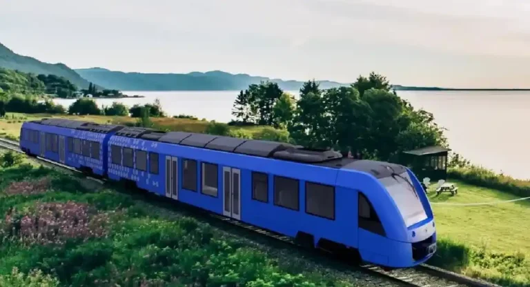 भारतातील पहिली Hydrogen Train २०३१ मध्ये धावणार